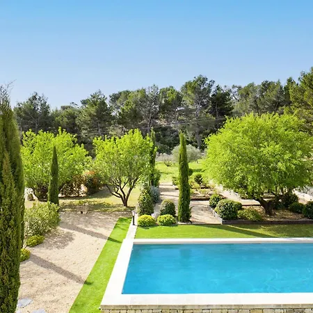 Villa Les Alpilles By *